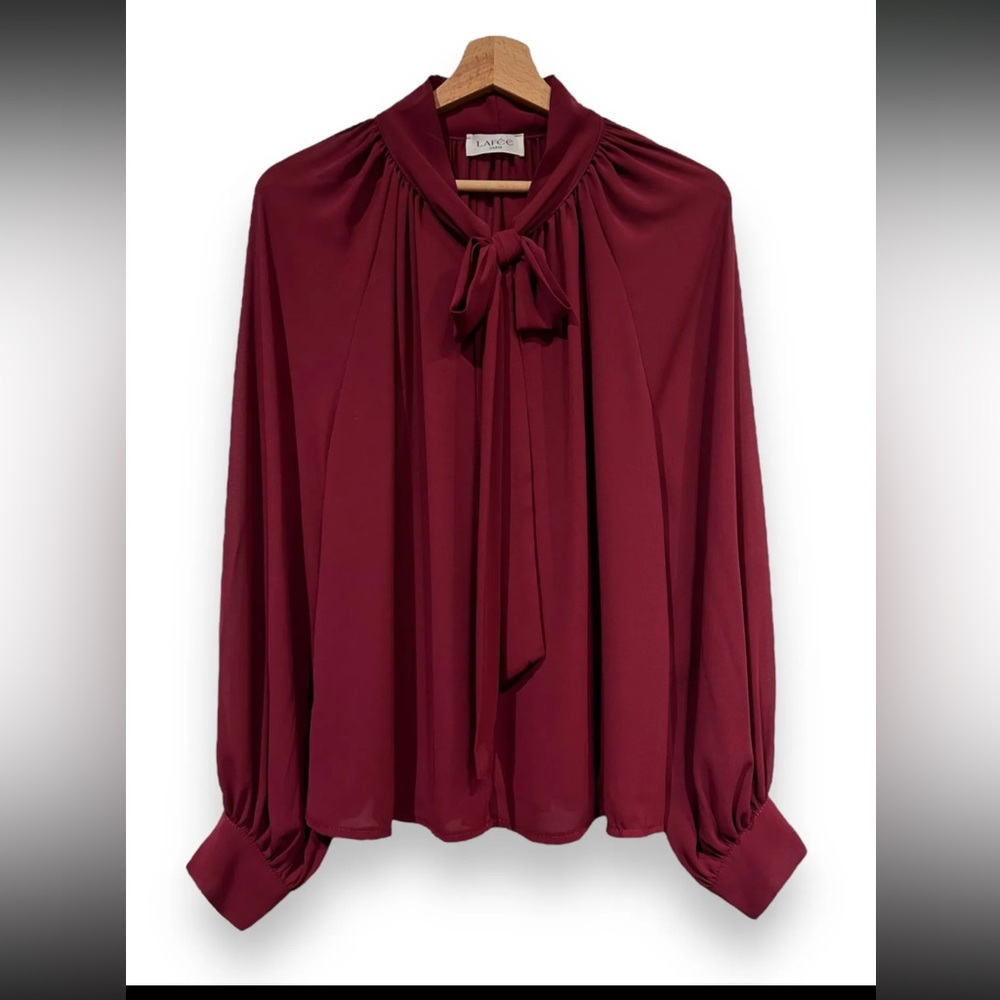 MADE IN ITALY BEAUTIFUL TIE FRONT BUTTON DOWN BLOUSE
